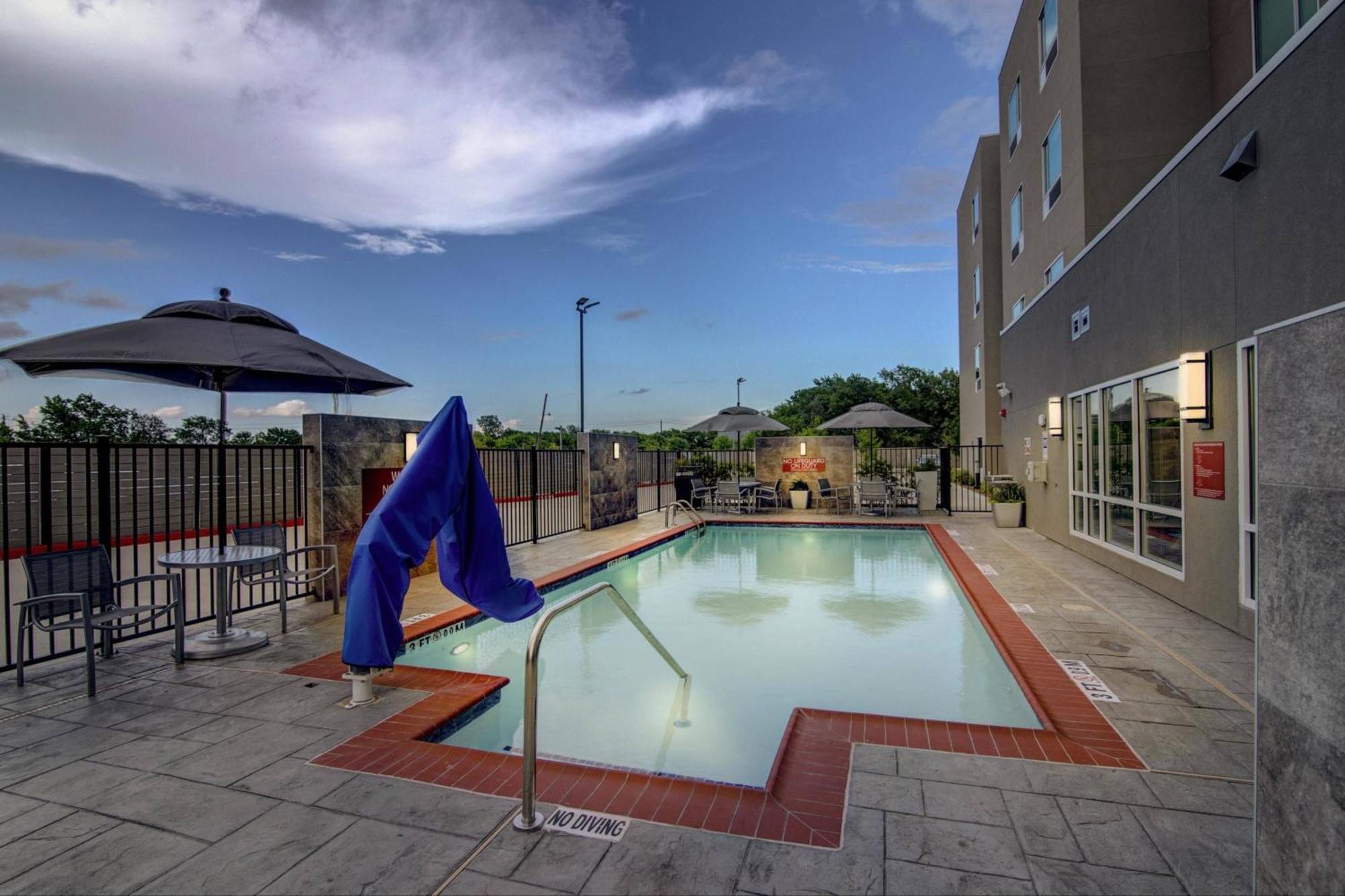 Towneplace Suites By Marriott Houston Hobby Airport Zewnętrze zdjęcie