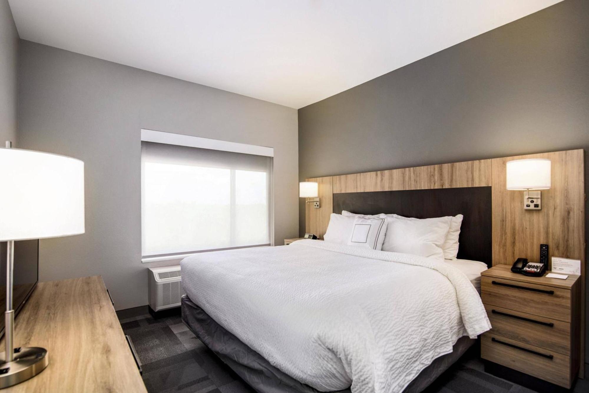 Towneplace Suites By Marriott Houston Hobby Airport Zewnętrze zdjęcie